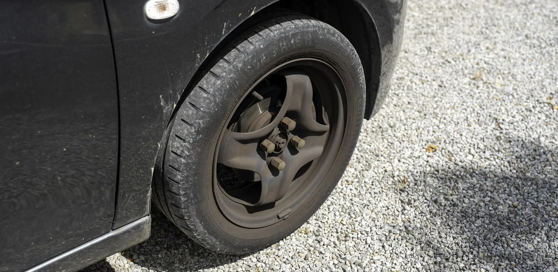 Jantes Opel Karl avant nettoyage Alion Detailing